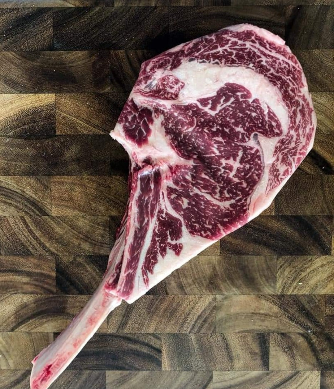 Beef - Tomahawk (Long Bone Ribeye) 40+ Days Aged US Angus Grass-Fed 50oz